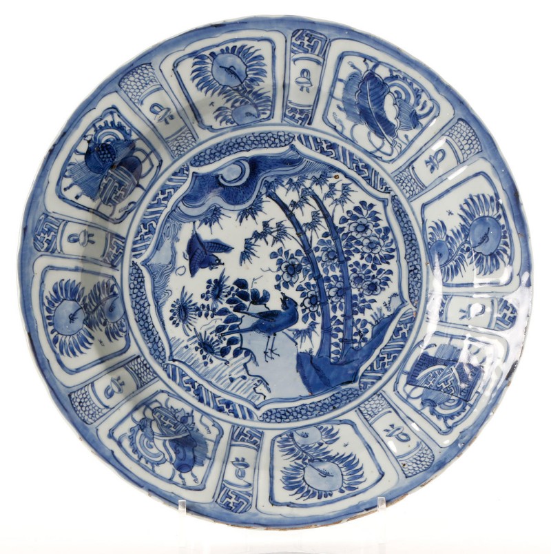 Kraak dish blue and white